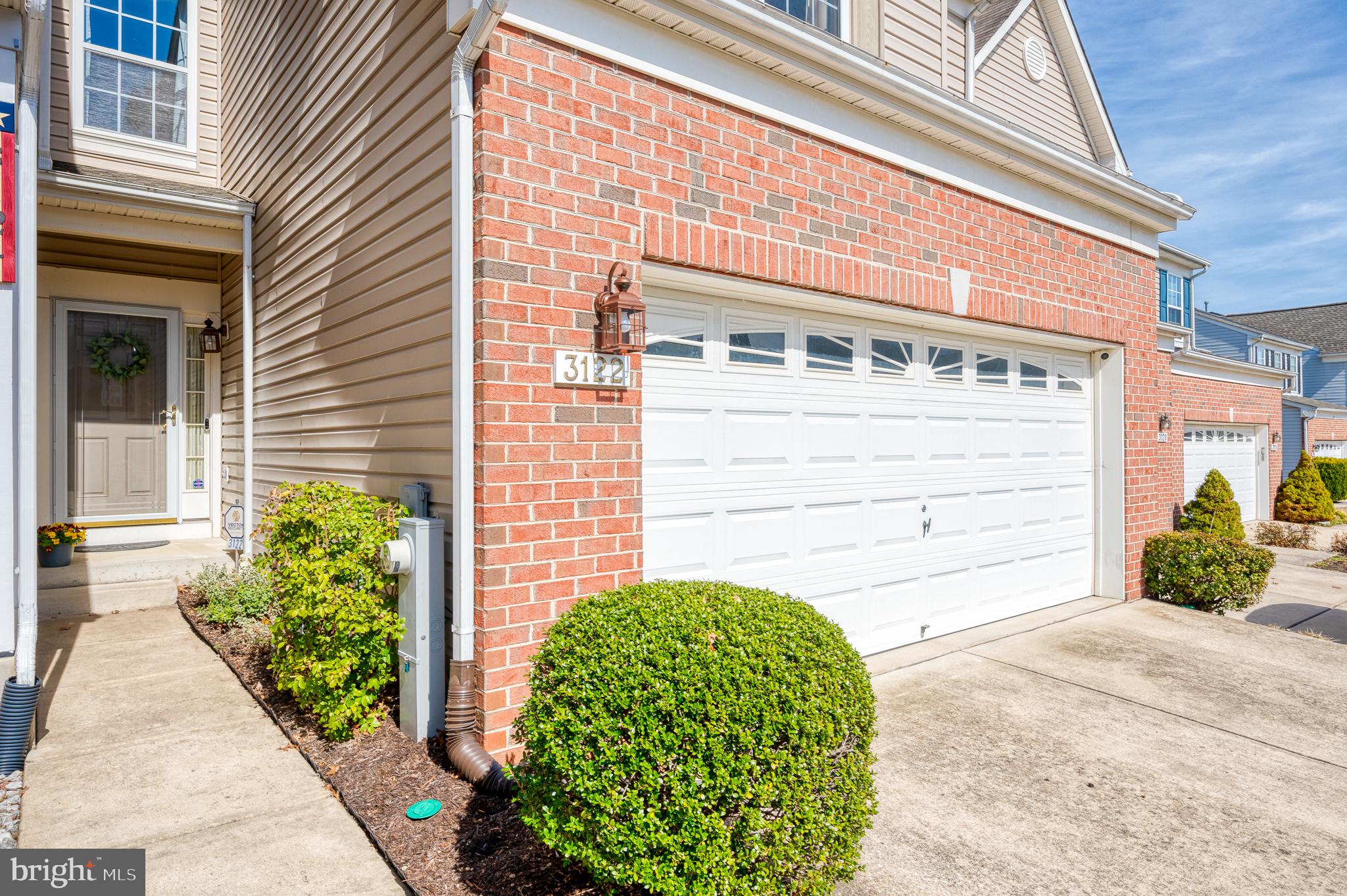 CYPRESS HILLS - Residential