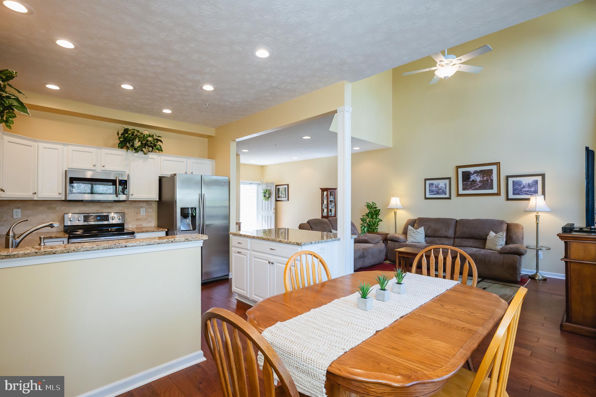 CYPRESS HILLS - Residential