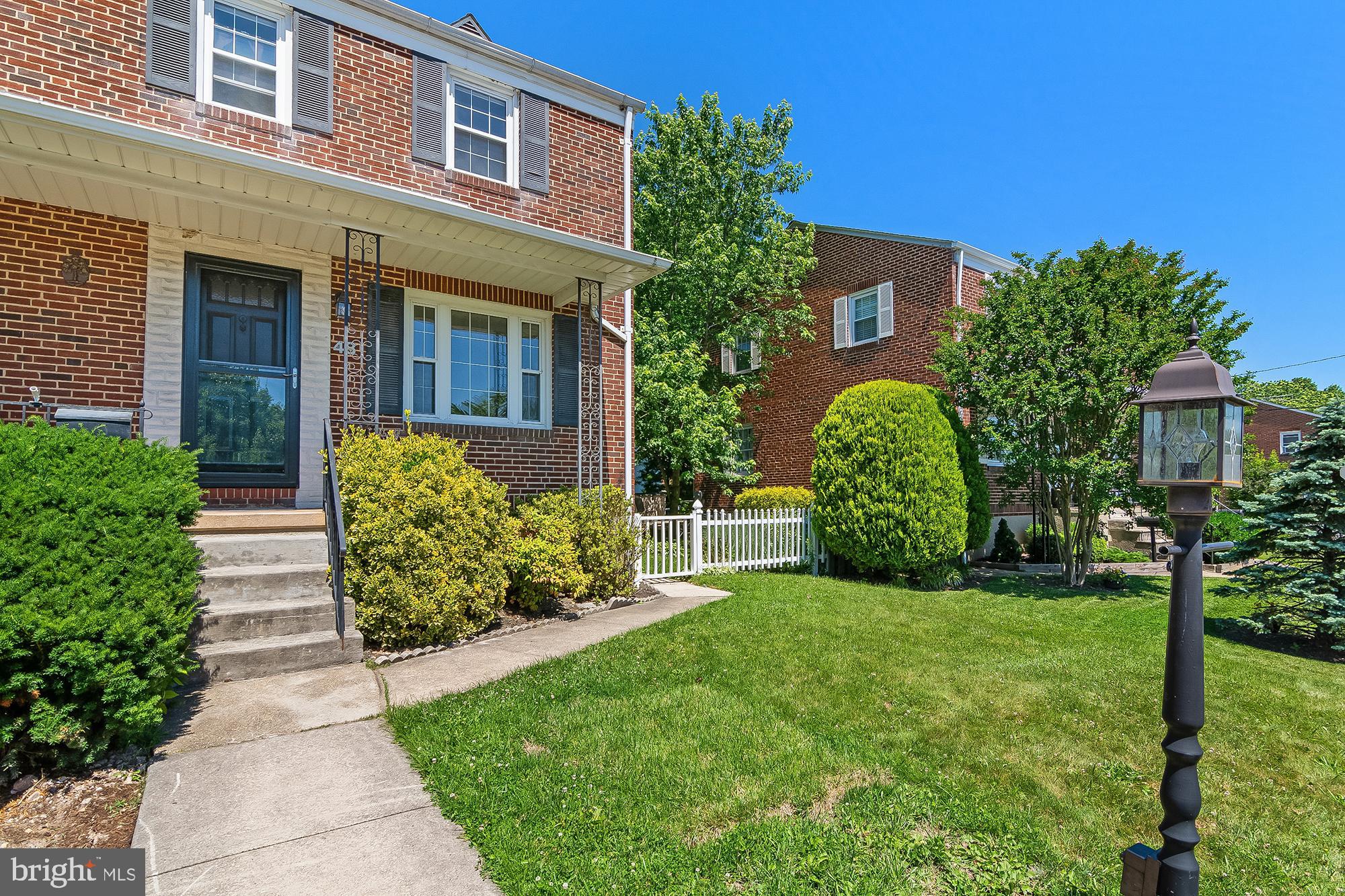 48 LYNDALE AVENUE