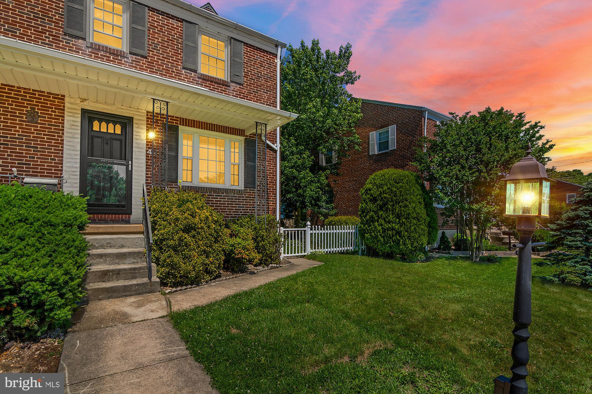 48 LYNDALE AVENUE