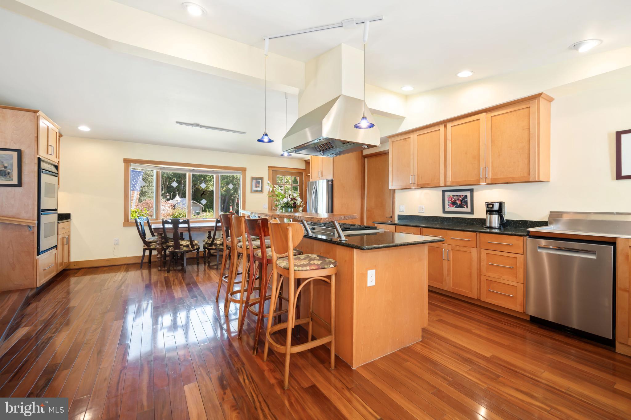 WYMONT PARK - Residential