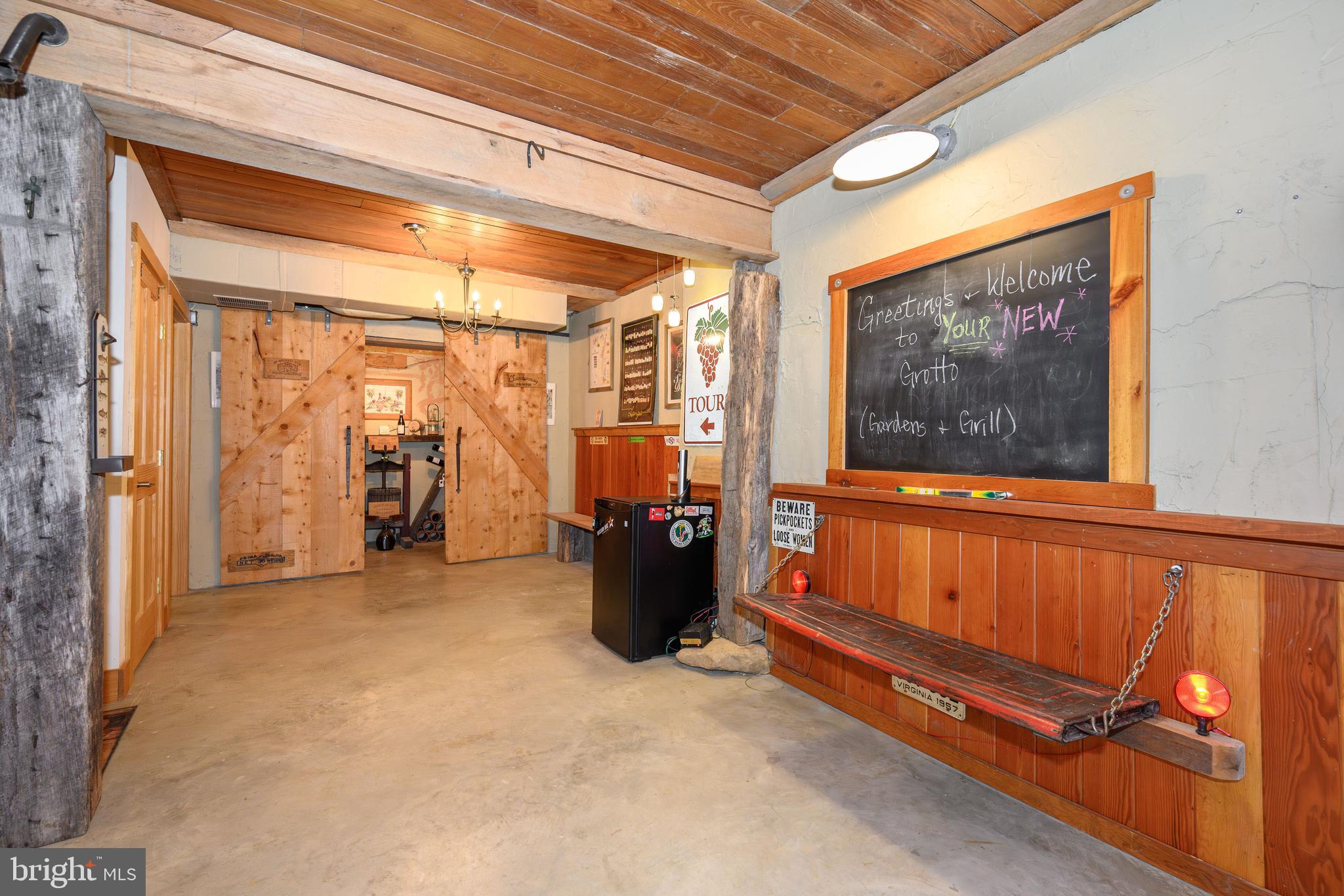 WYMONT PARK - Residential