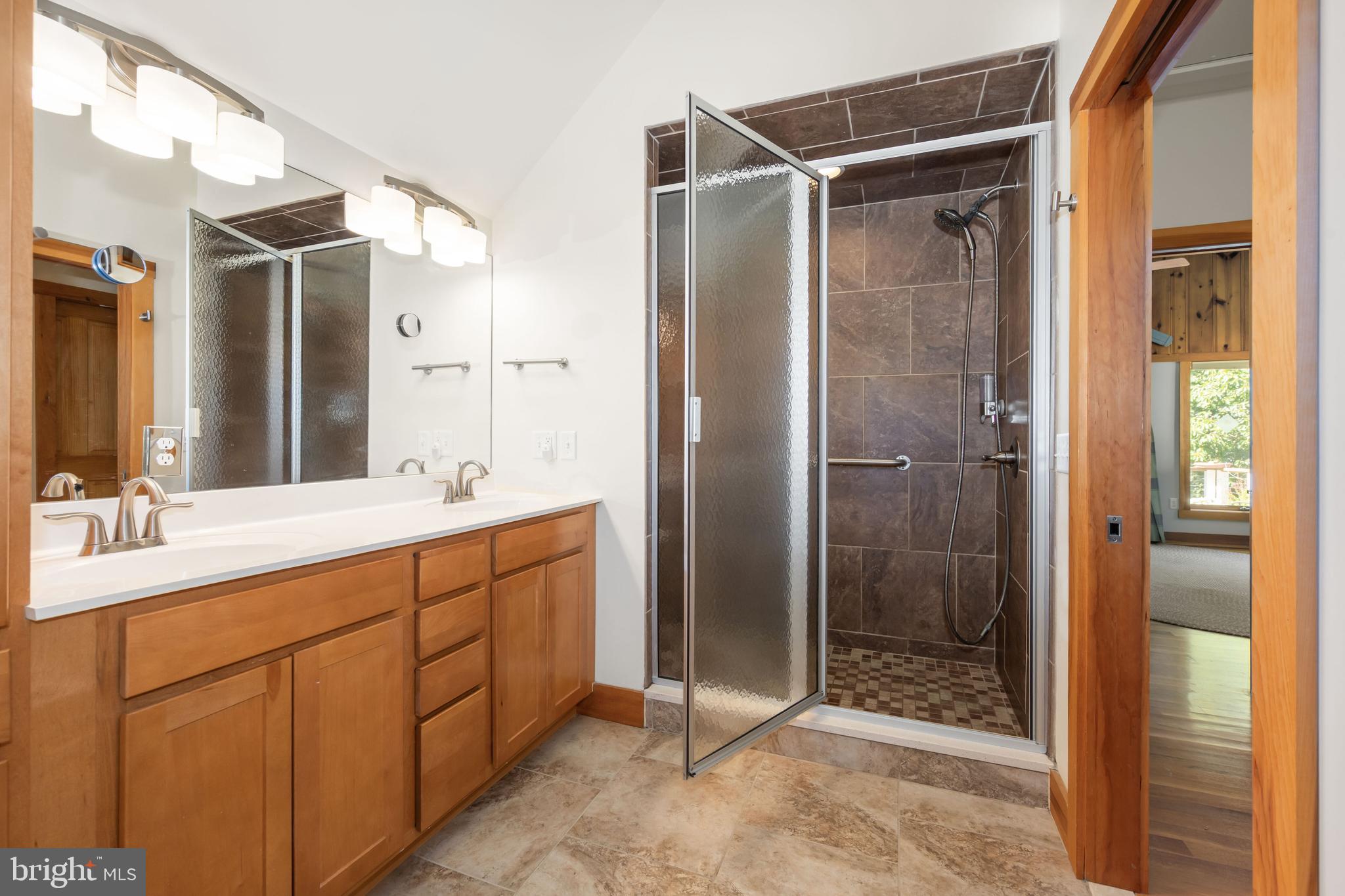 WYMONT PARK - Residential