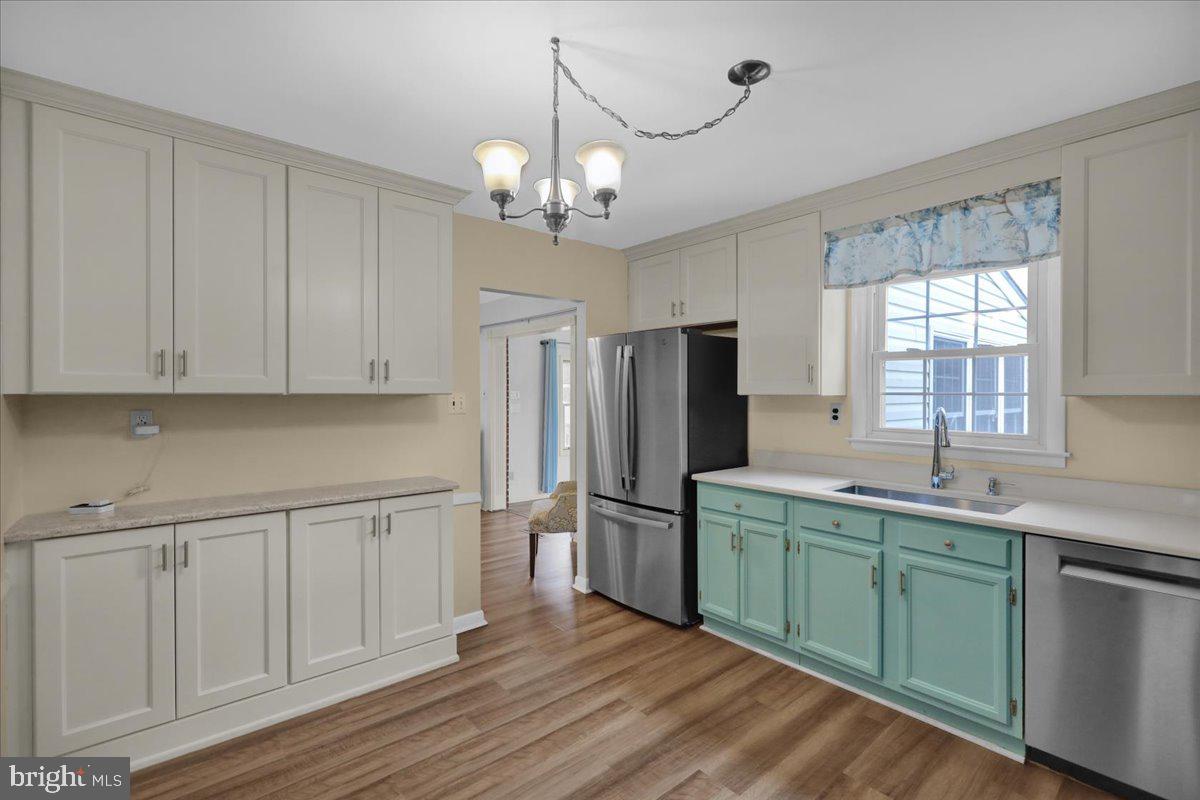 WELLINGTON DOWNES - Residential