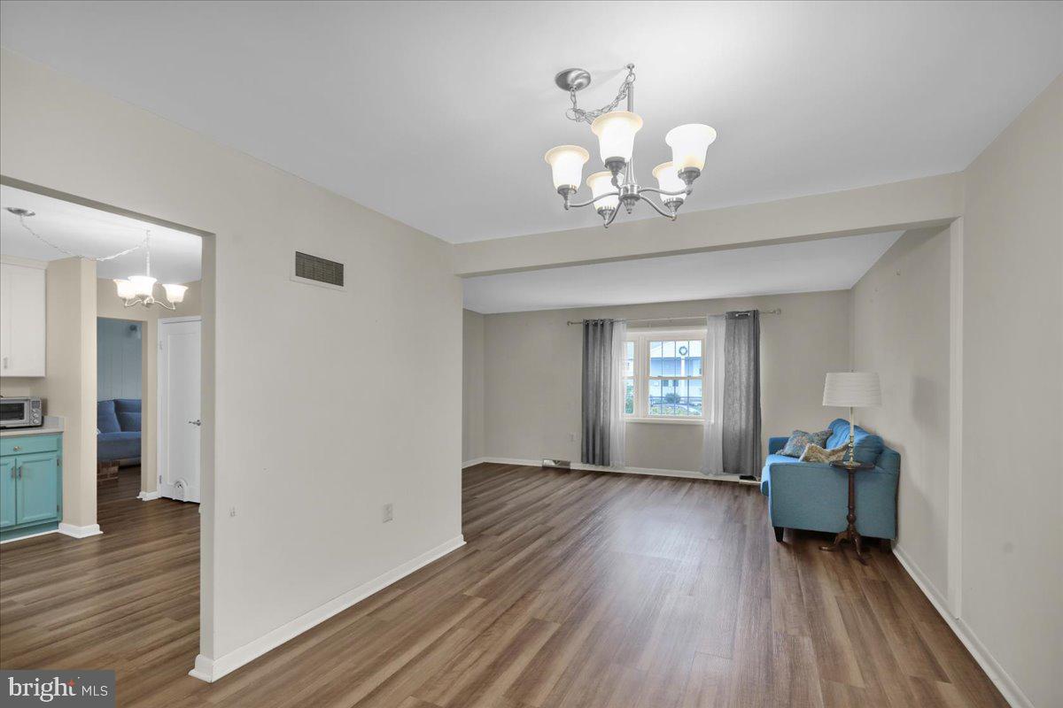 WELLINGTON DOWNES - Residential