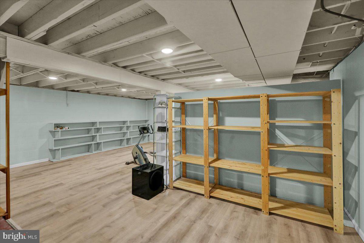 WELLINGTON DOWNES - Residential