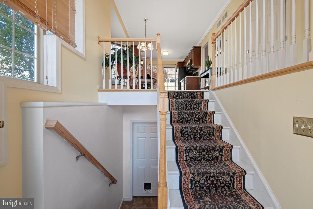 Photo of 667 Royal View Dr, LANCASTER, PA 17601 (MLS # PALA2064400)