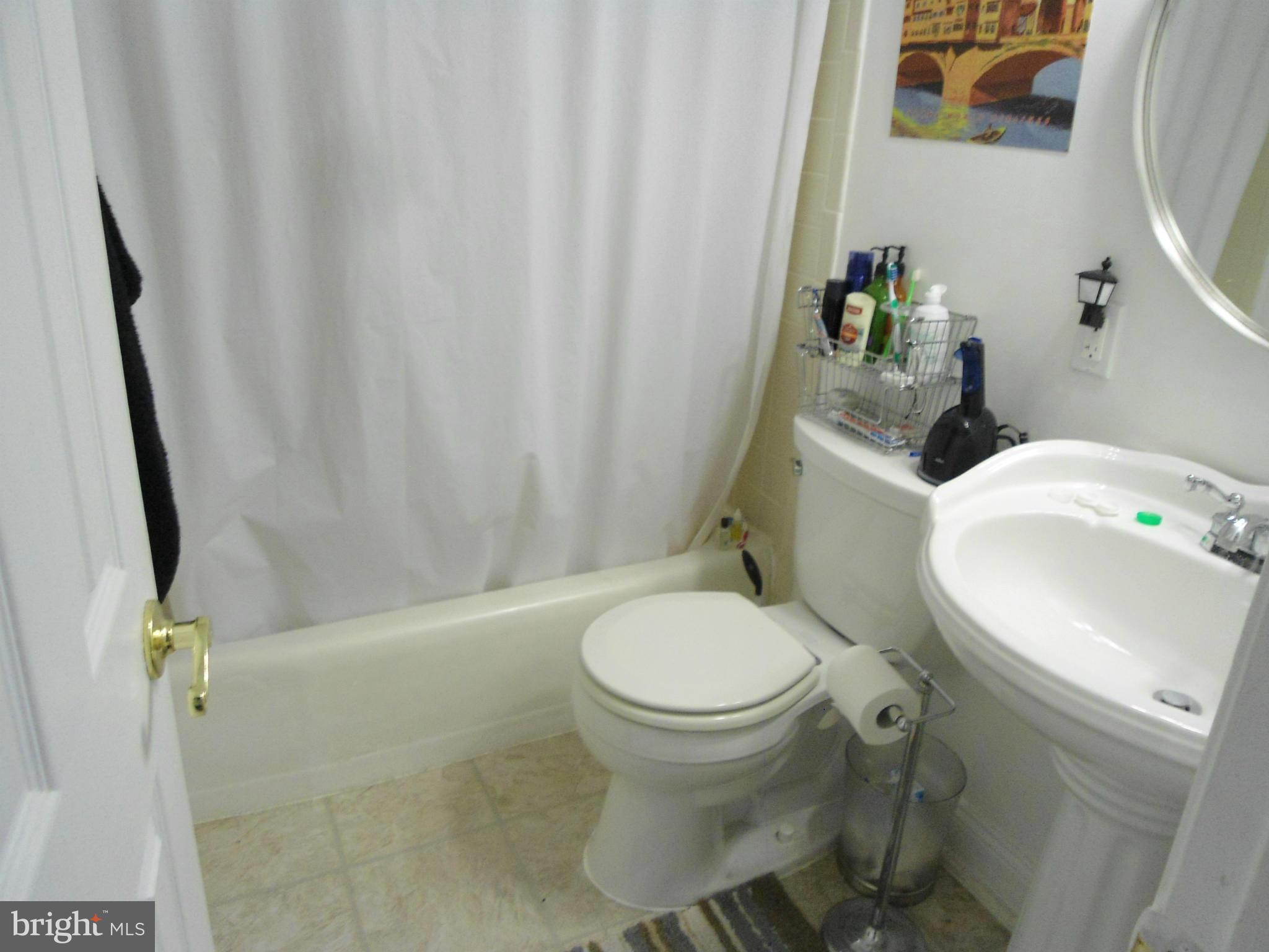 KENSINGTON TERRACE - Residential Lease