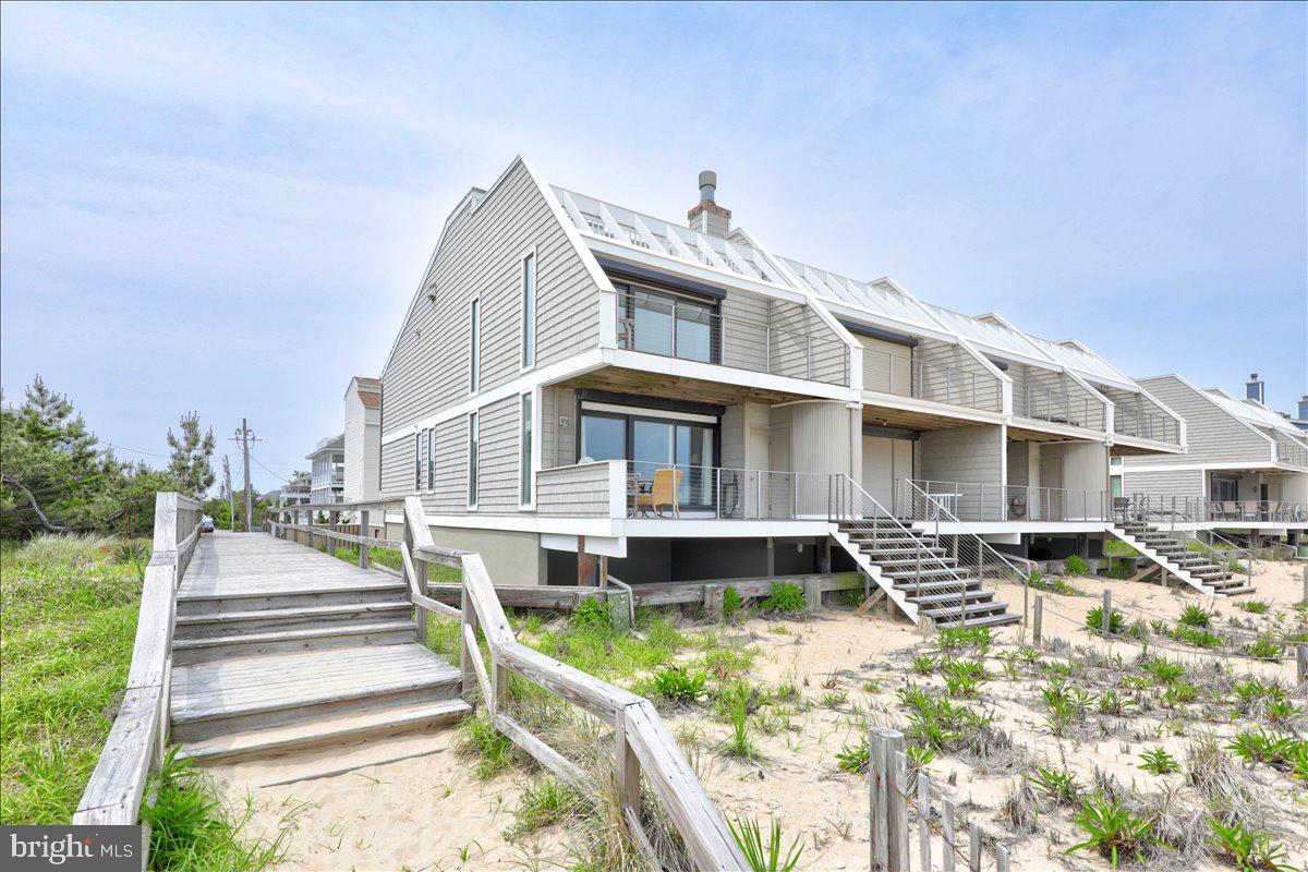 TOWER SHORES - Residential