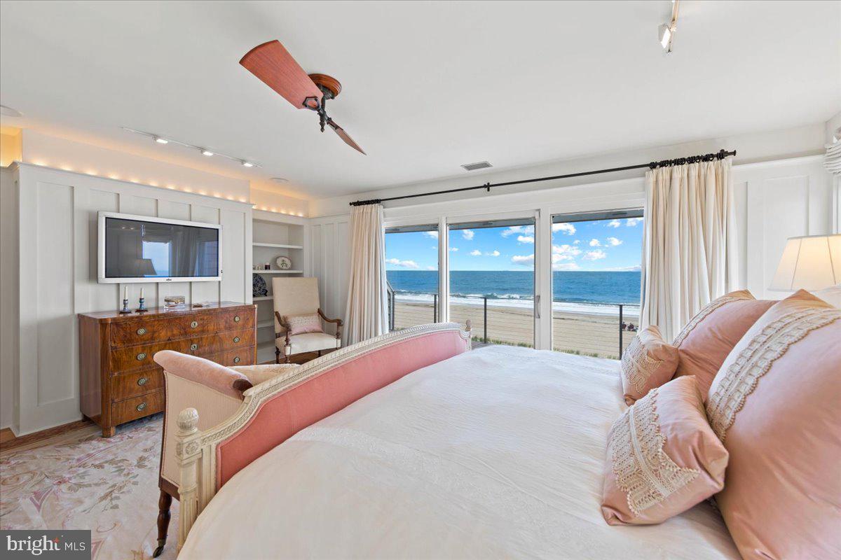 TOWER SHORES - Residential