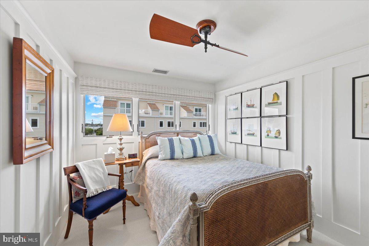 TOWER SHORES - Residential