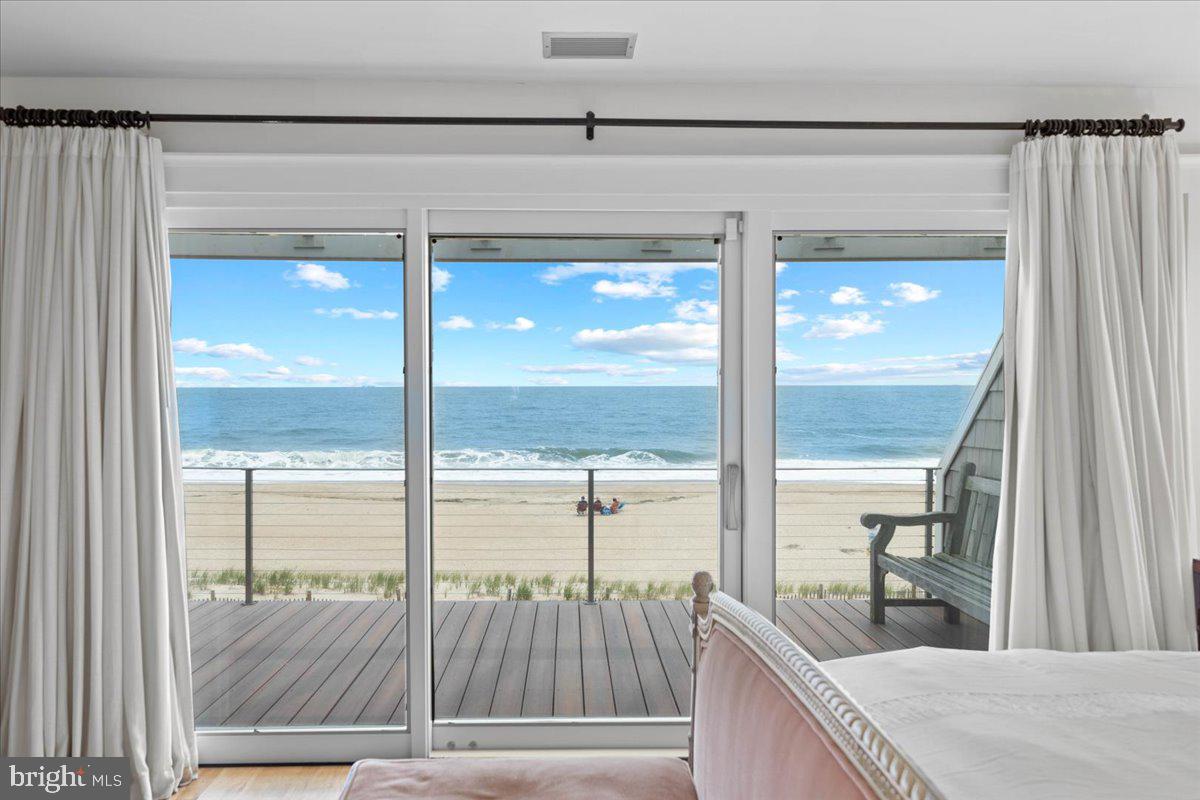 TOWER SHORES - Residential