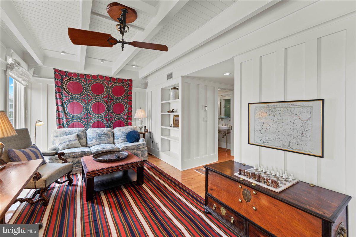 TOWER SHORES - Residential