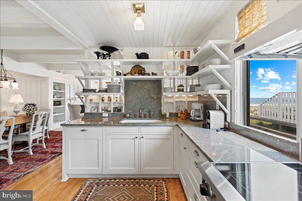 TOWER SHORES - Residential