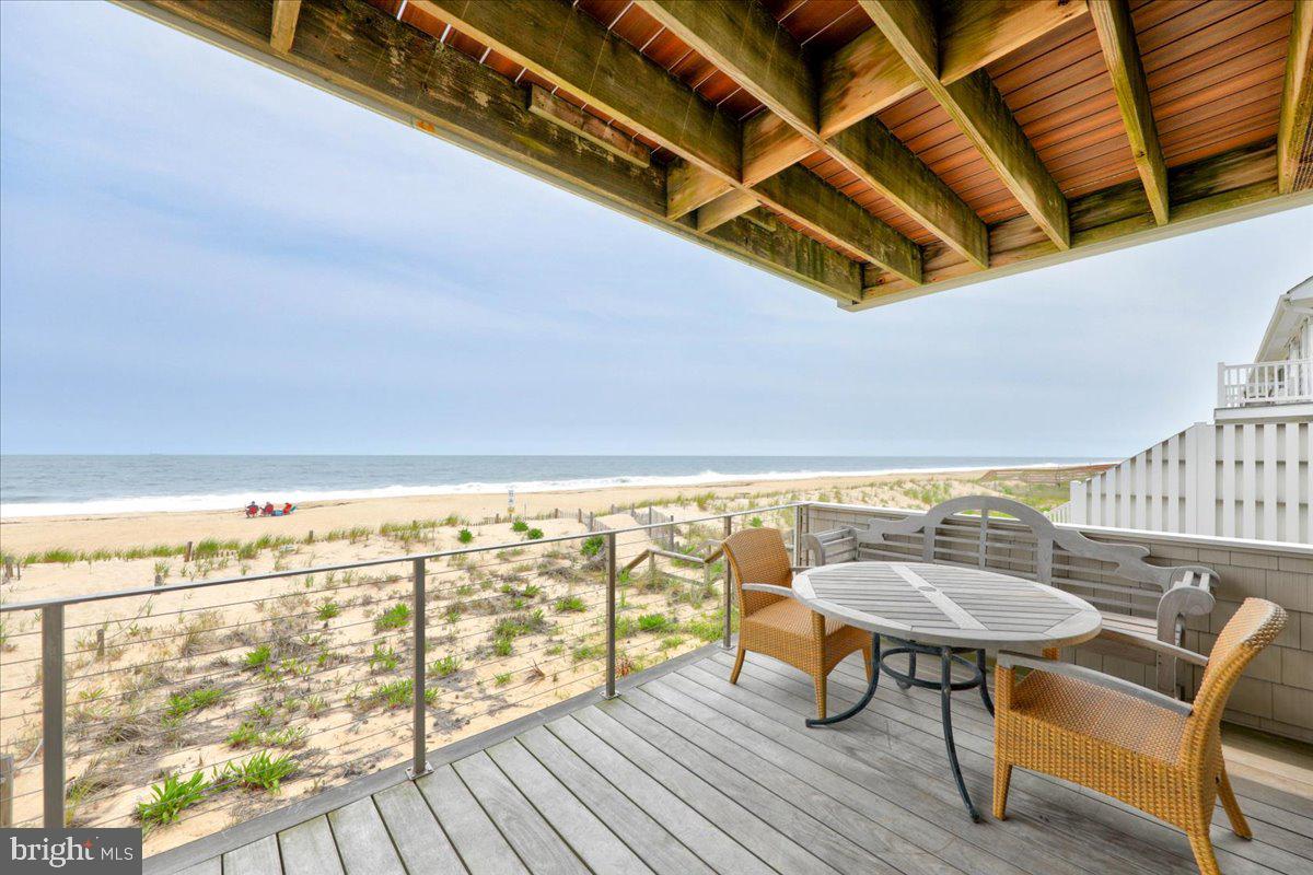 TOWER SHORES - Residential