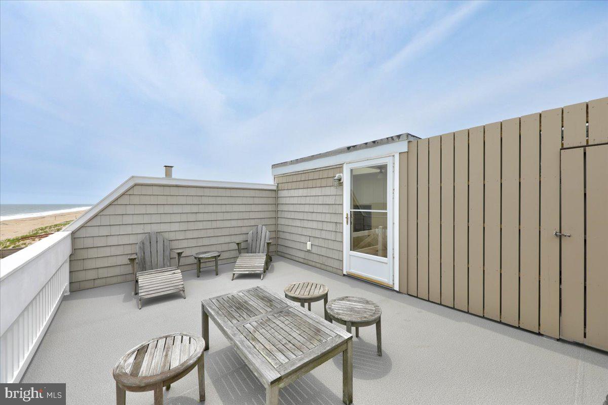 TOWER SHORES - Residential