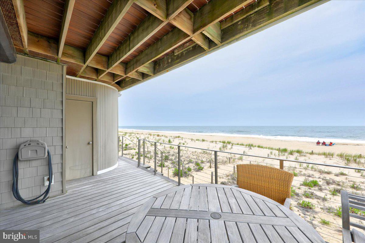 TOWER SHORES - Residential