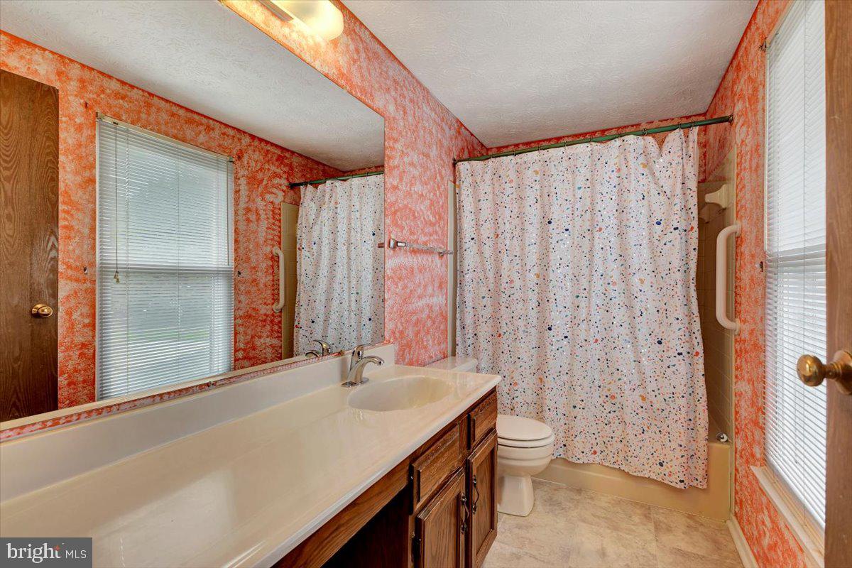 PINEDALE WOODS - Residential