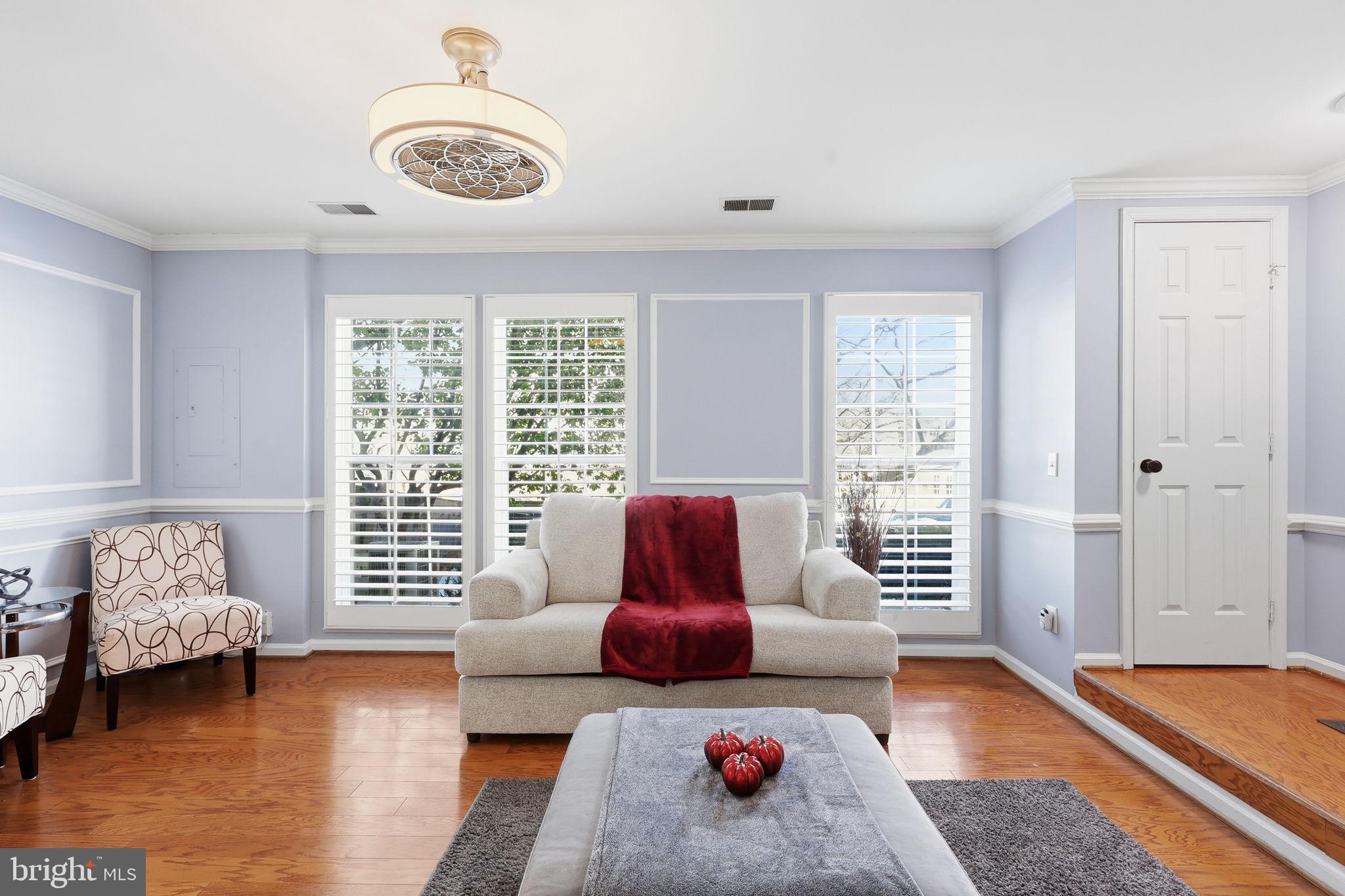 WELLINGTON/CLOVERHILL - Residential