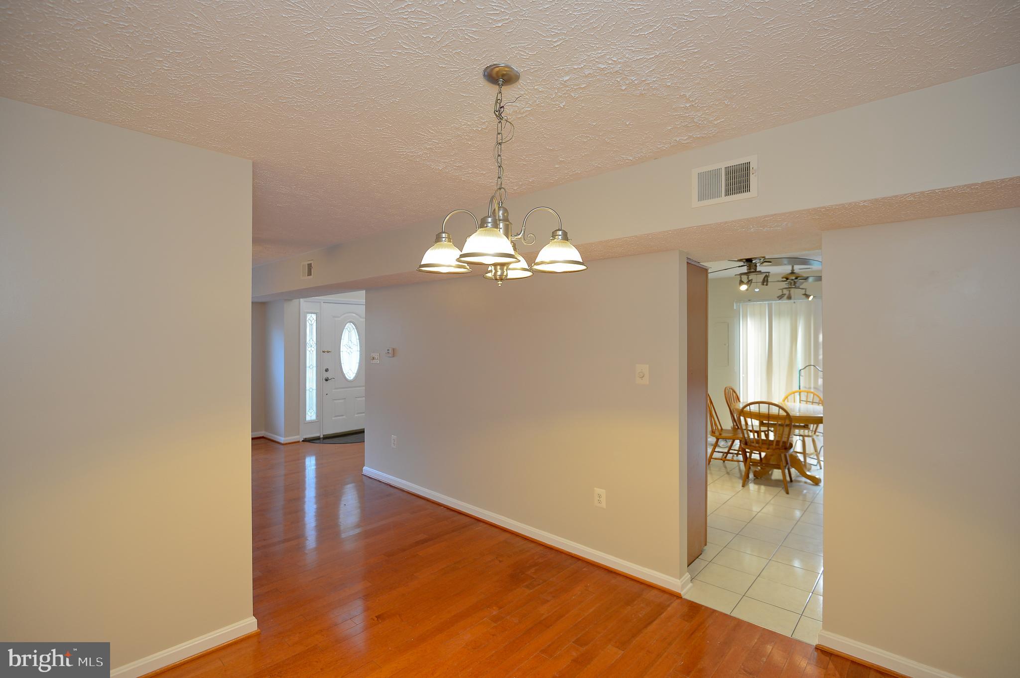 SINGLETONS GROVE - Residential