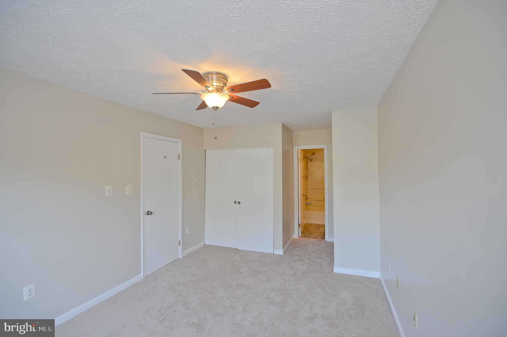 SINGLETONS GROVE - Residential