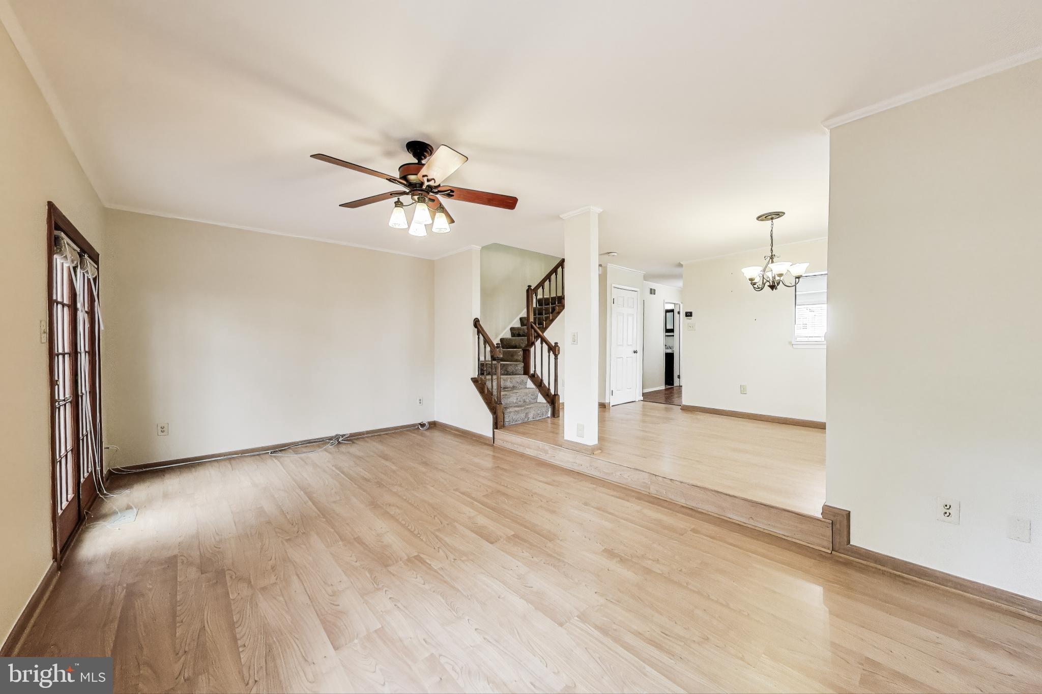 GUNNERS LAKE VILLAGE - Residential