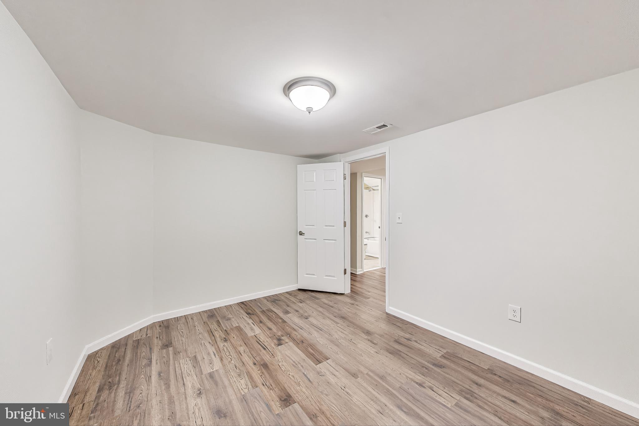 GUNNERS LAKE VILLAGE - Residential