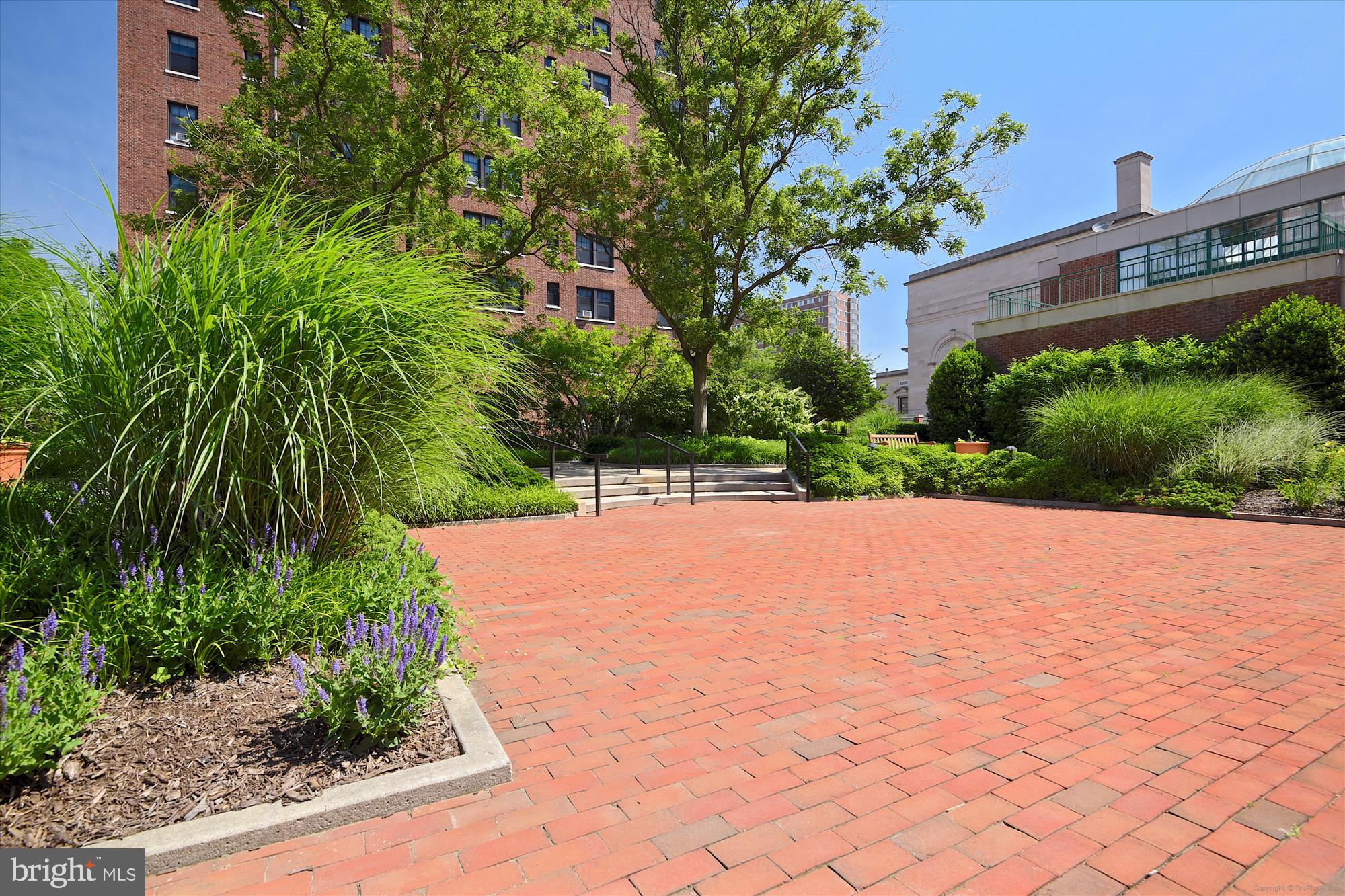 TUSCANY-CANTERBURY - Residential