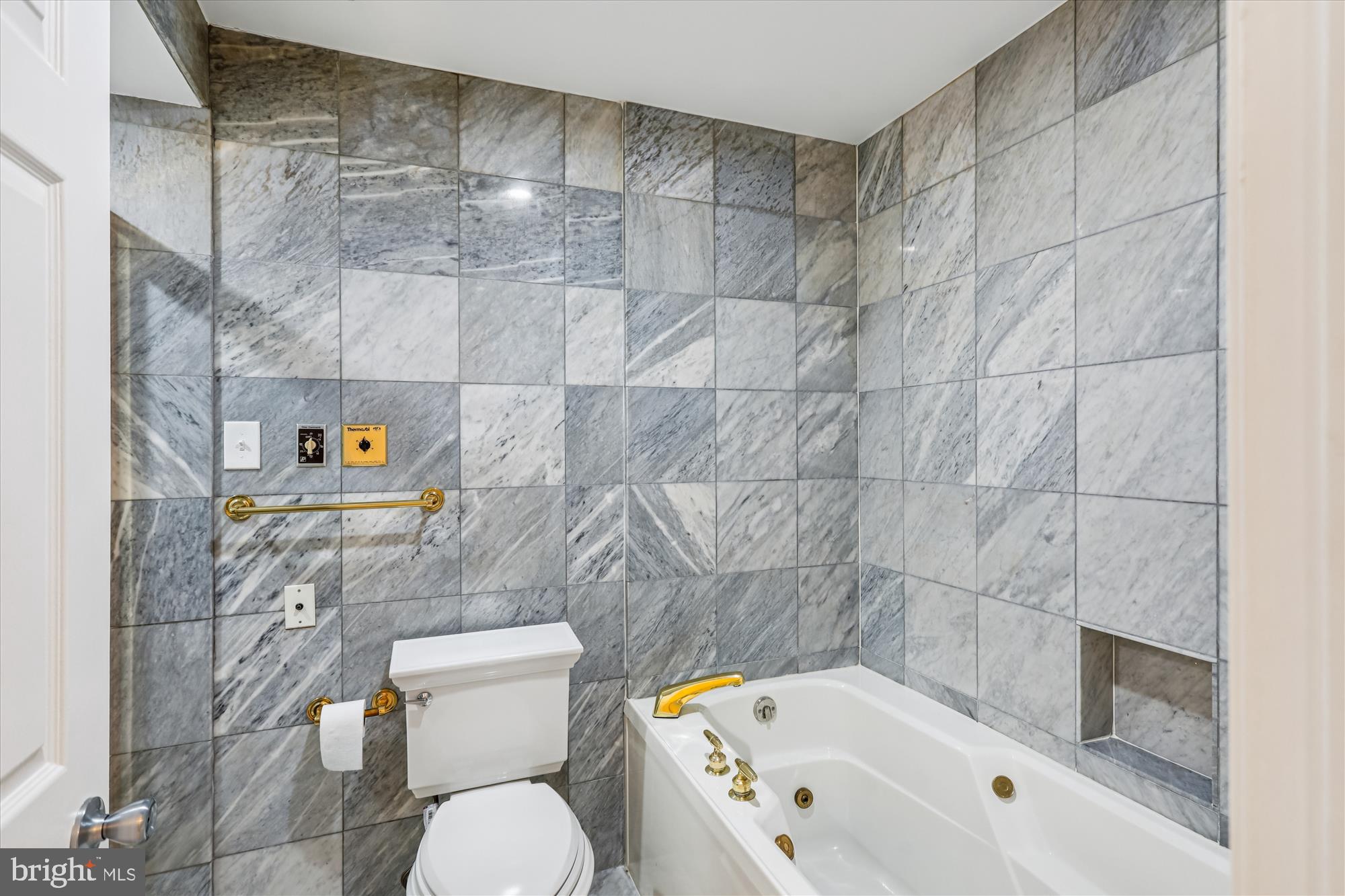 TUSCANY-CANTERBURY - Residential