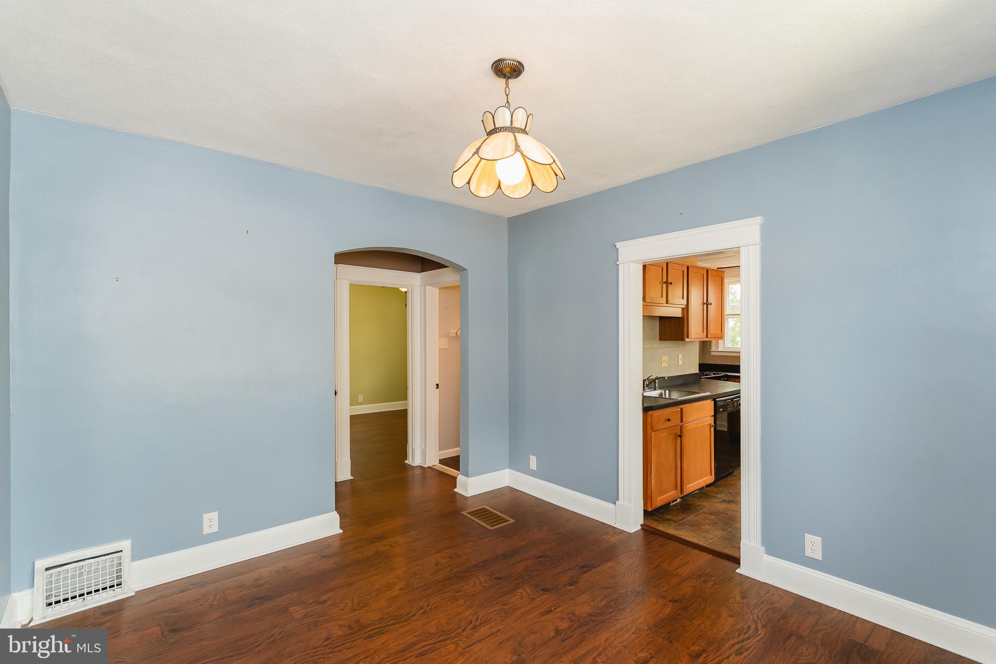 PARKVILLE SUMMIT - Residential