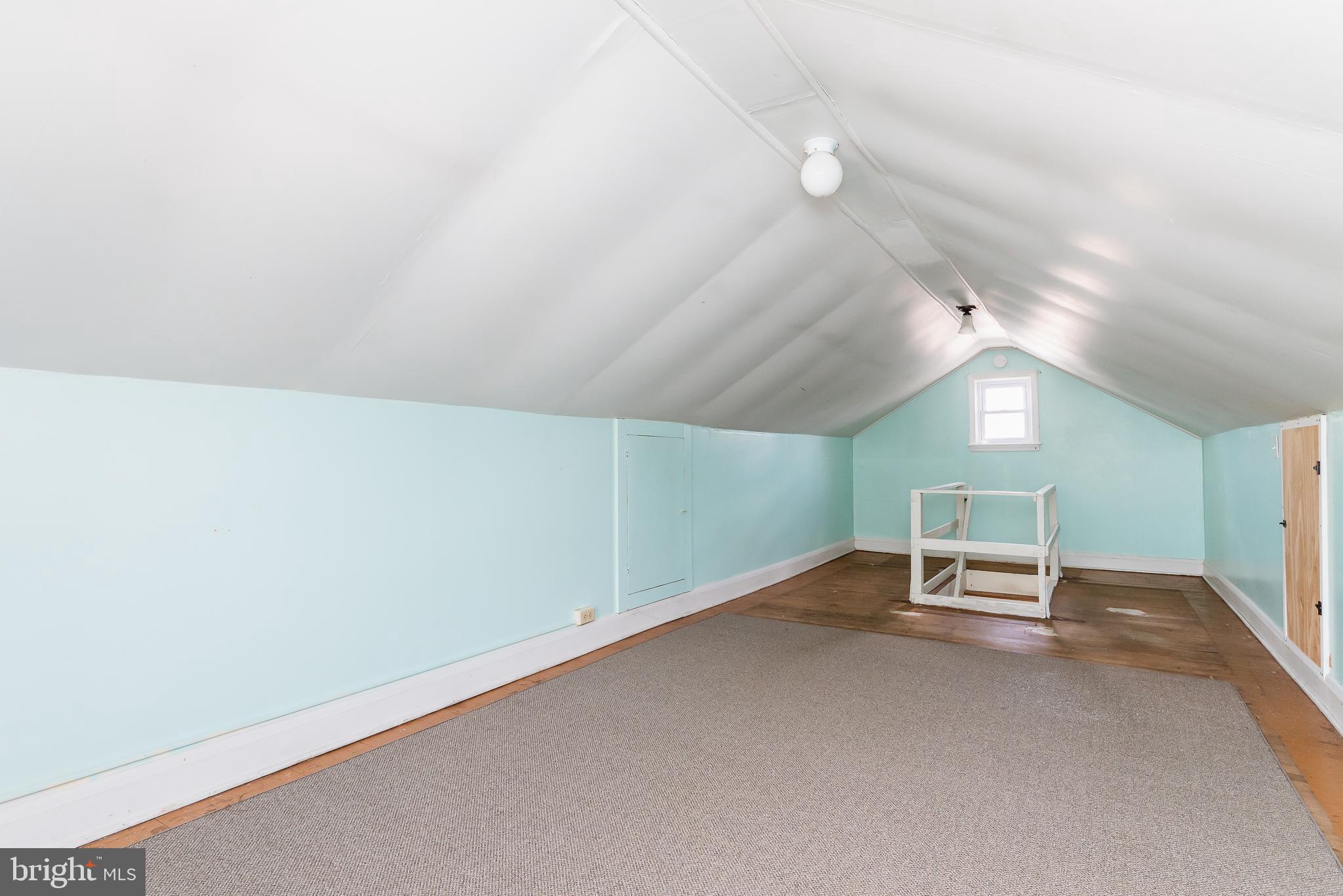 PARKVILLE SUMMIT - Residential