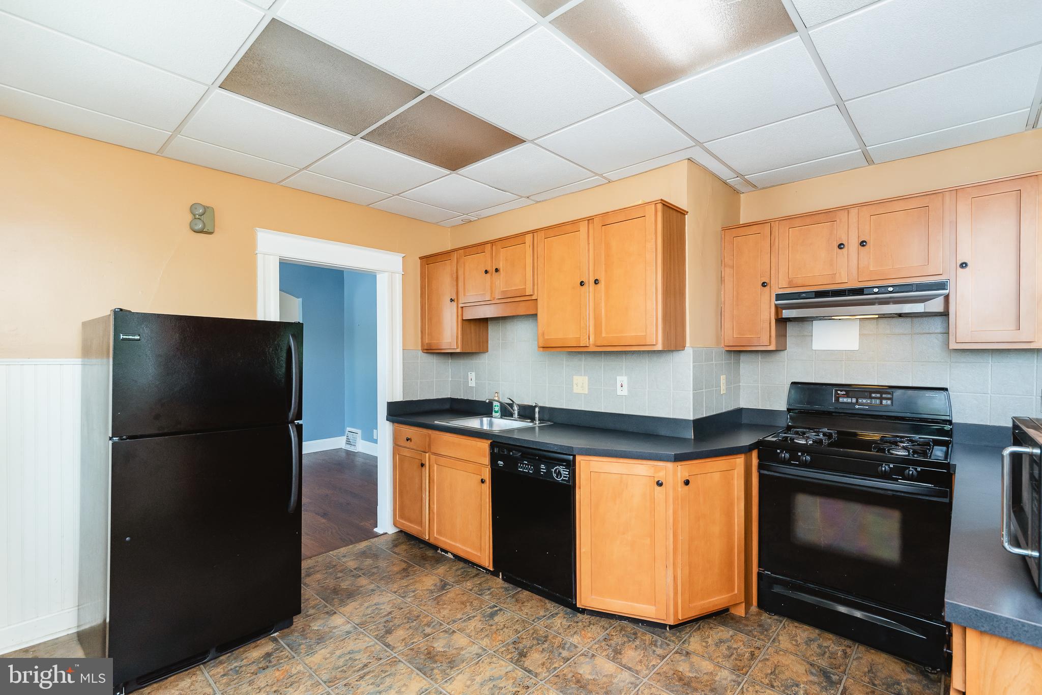 PARKVILLE SUMMIT - Residential