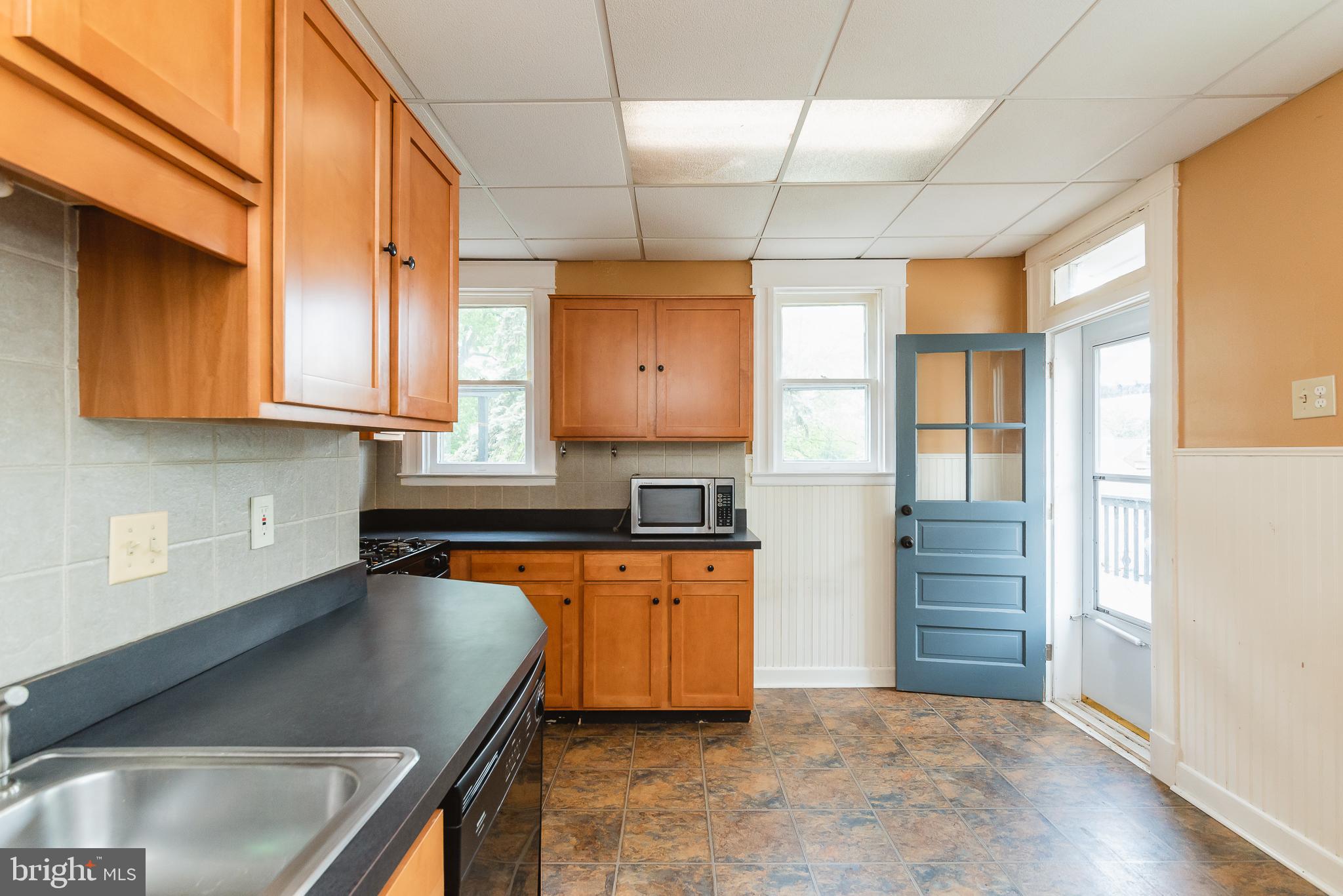 PARKVILLE SUMMIT - Residential