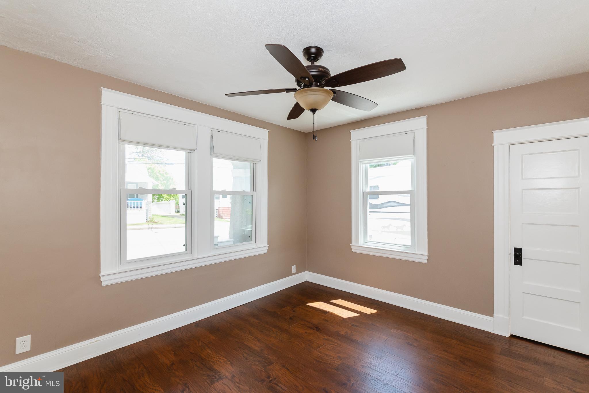 PARKVILLE SUMMIT - Residential