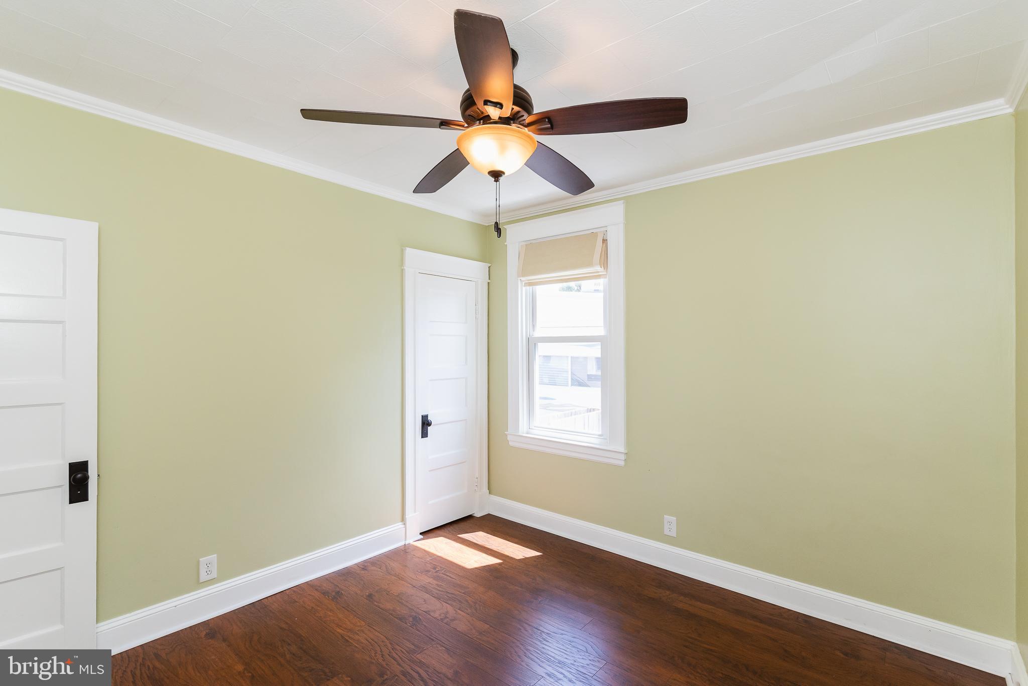 PARKVILLE SUMMIT - Residential