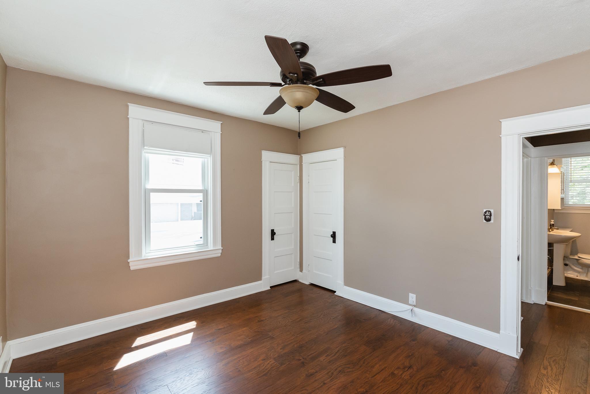 PARKVILLE SUMMIT - Residential