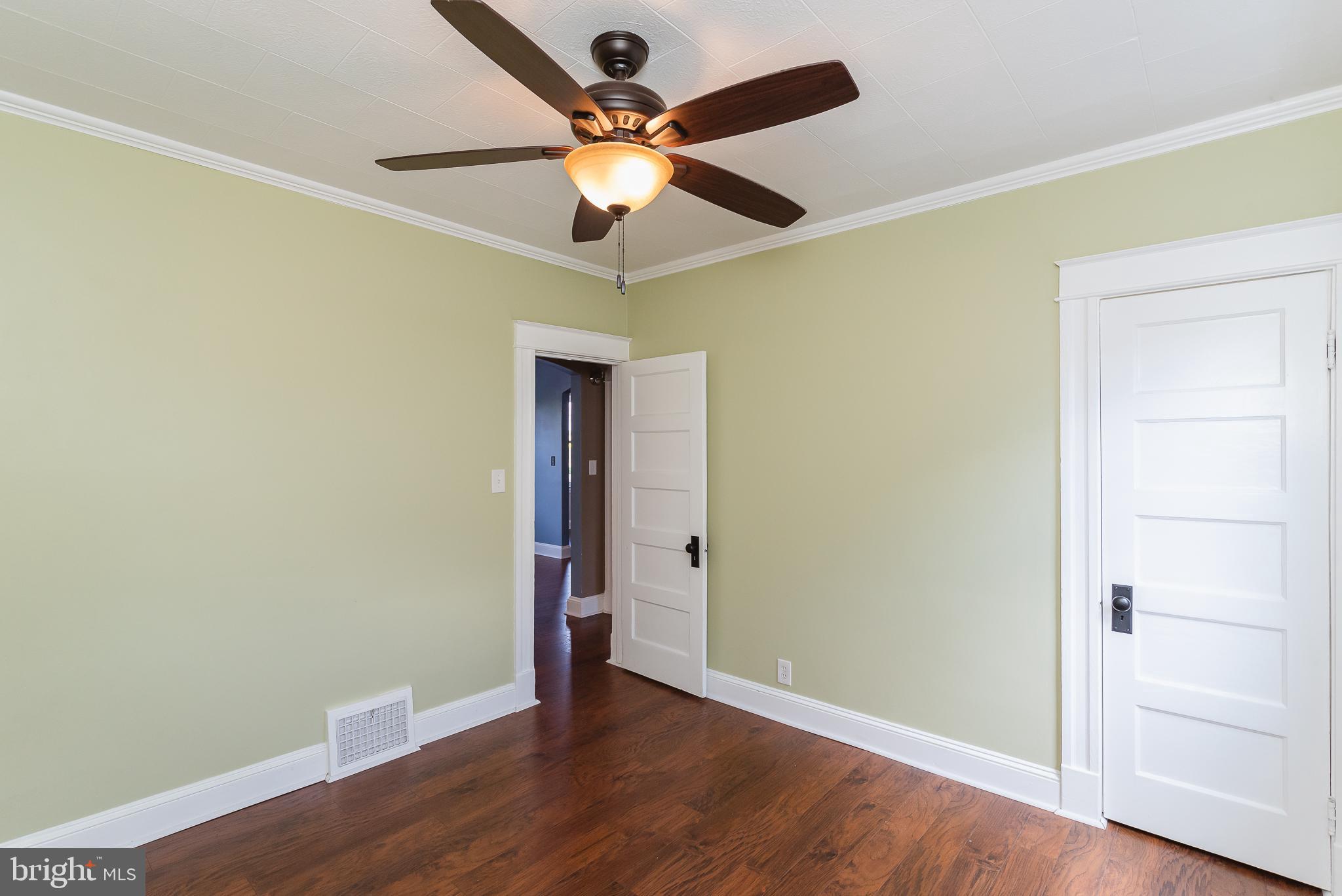 PARKVILLE SUMMIT - Residential