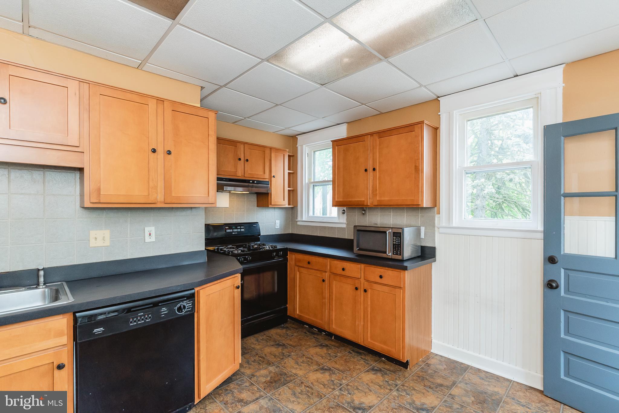 PARKVILLE SUMMIT - Residential