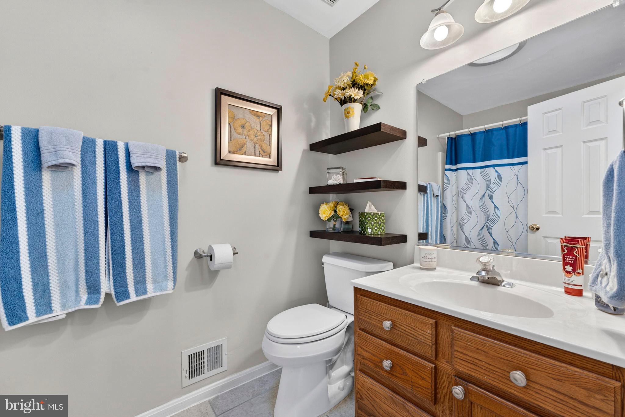 INDIAN RUN ESTATES - Residential