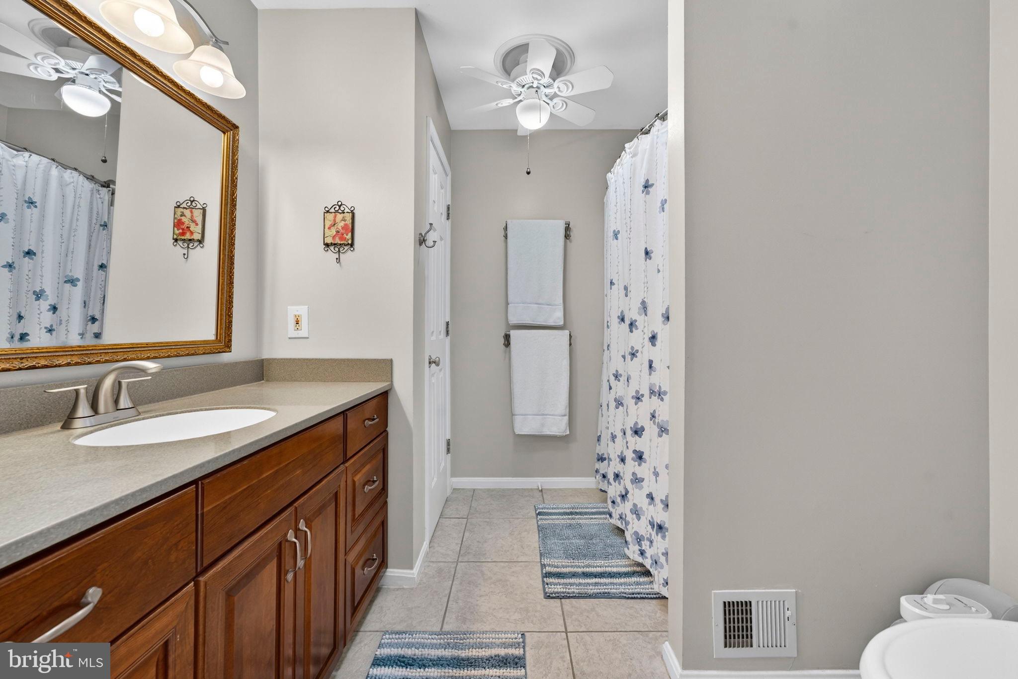 INDIAN RUN ESTATES - Residential