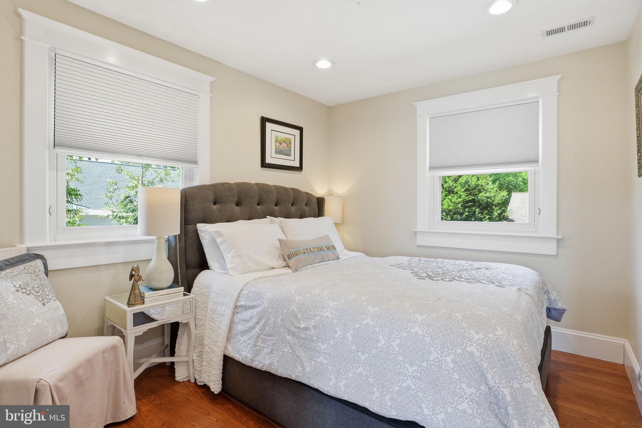CHALK POINT - Residential