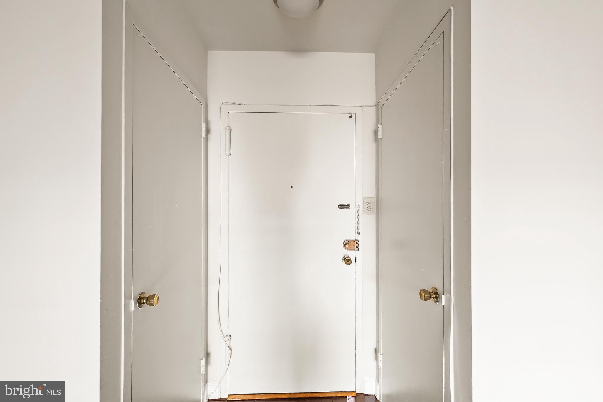 RIVER PLACE WEST - Residential Lease