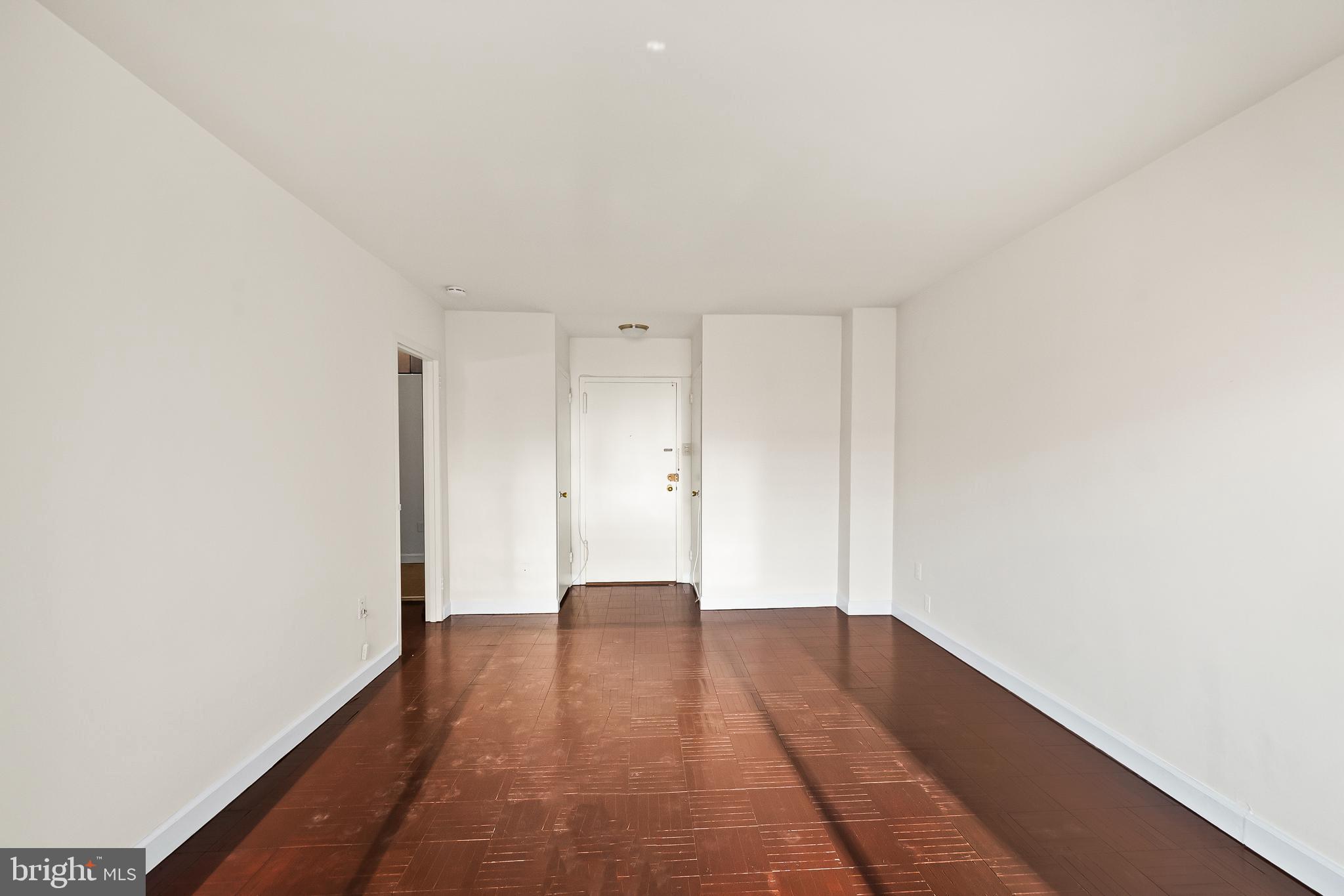 RIVER PLACE WEST - Residential Lease