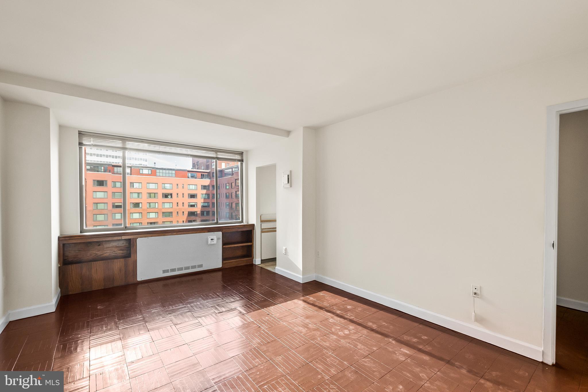 RIVER PLACE WEST - Residential Lease