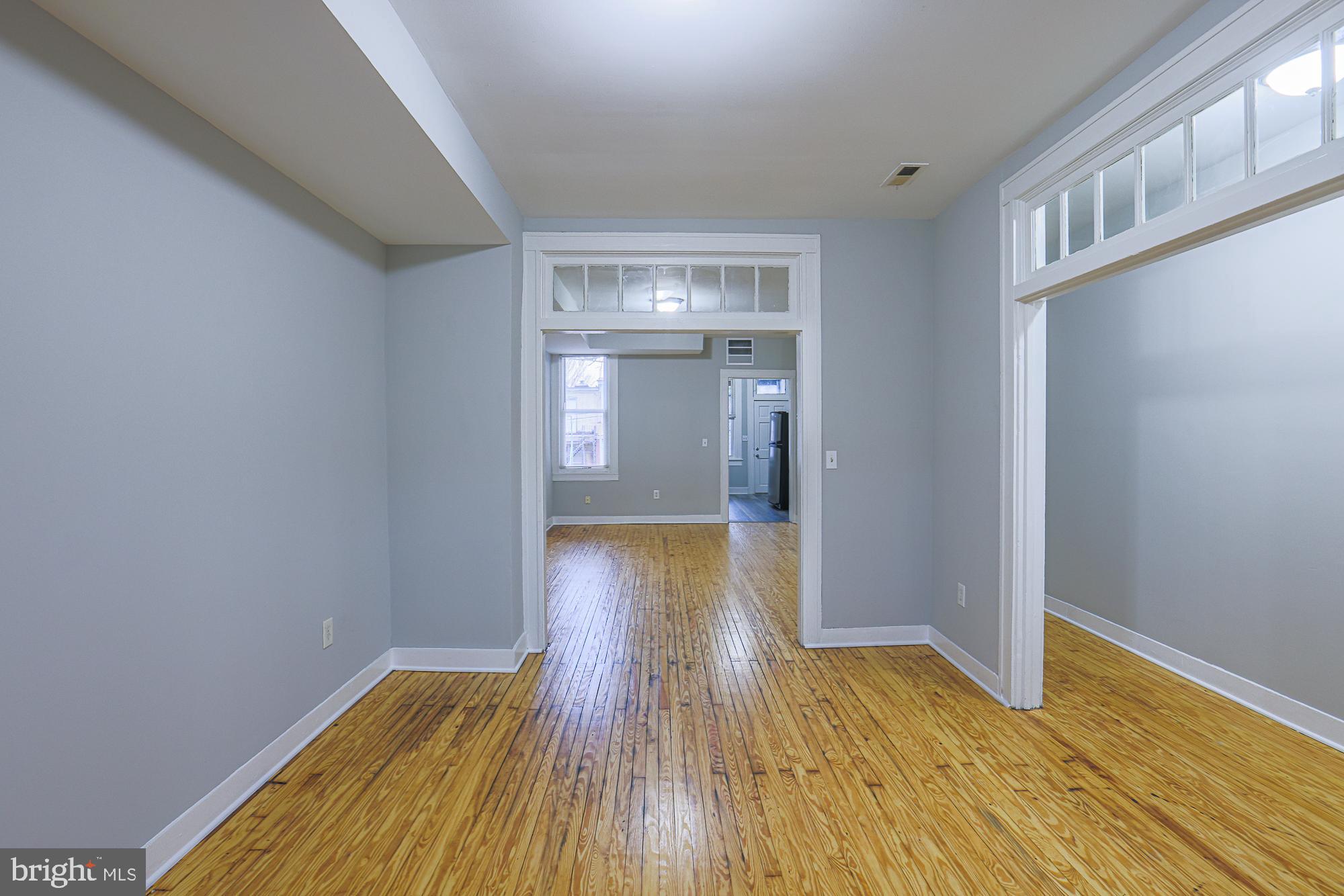 EVERGREEN LAWN - Residential