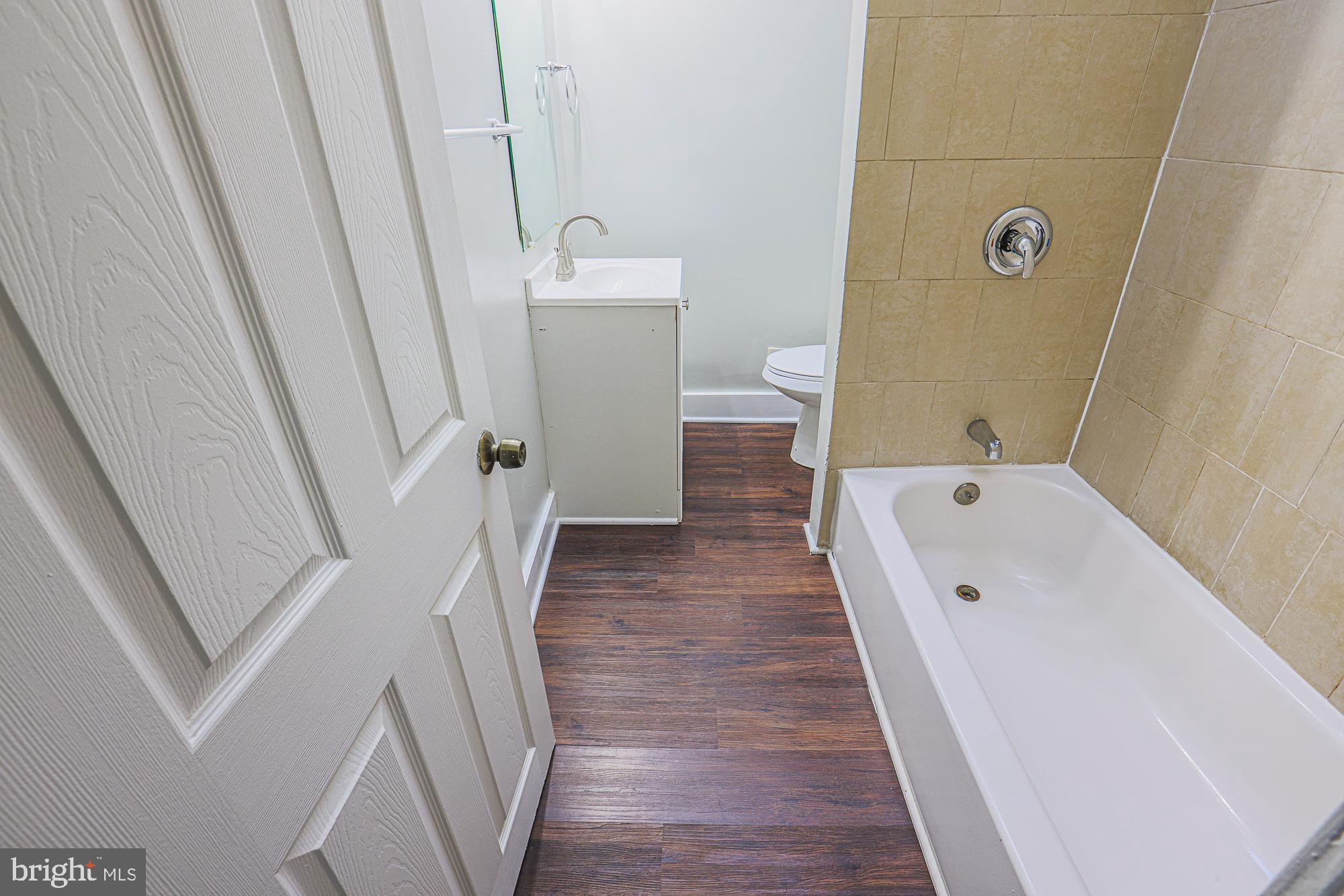 EVERGREEN LAWN - Residential