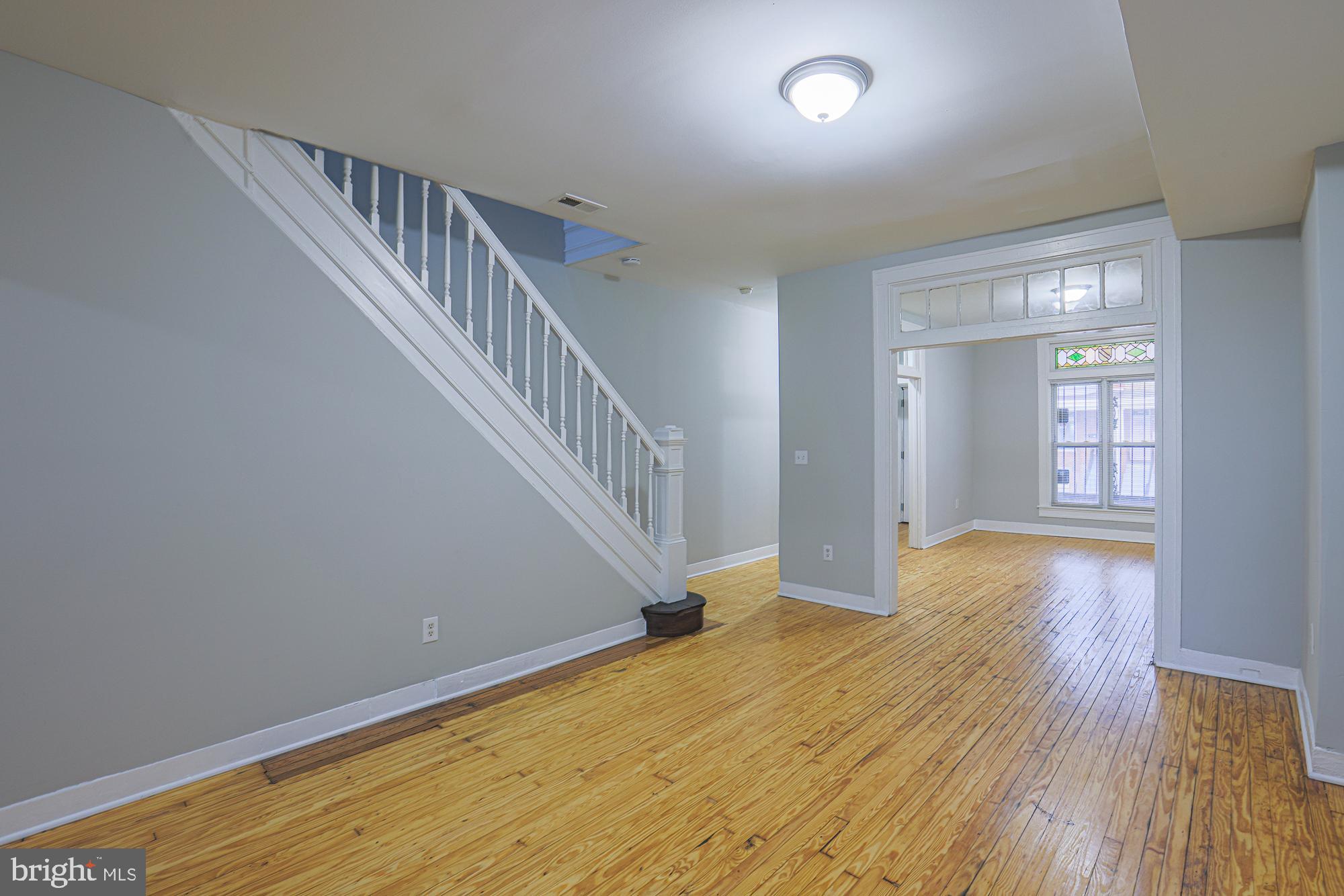 EVERGREEN LAWN - Residential