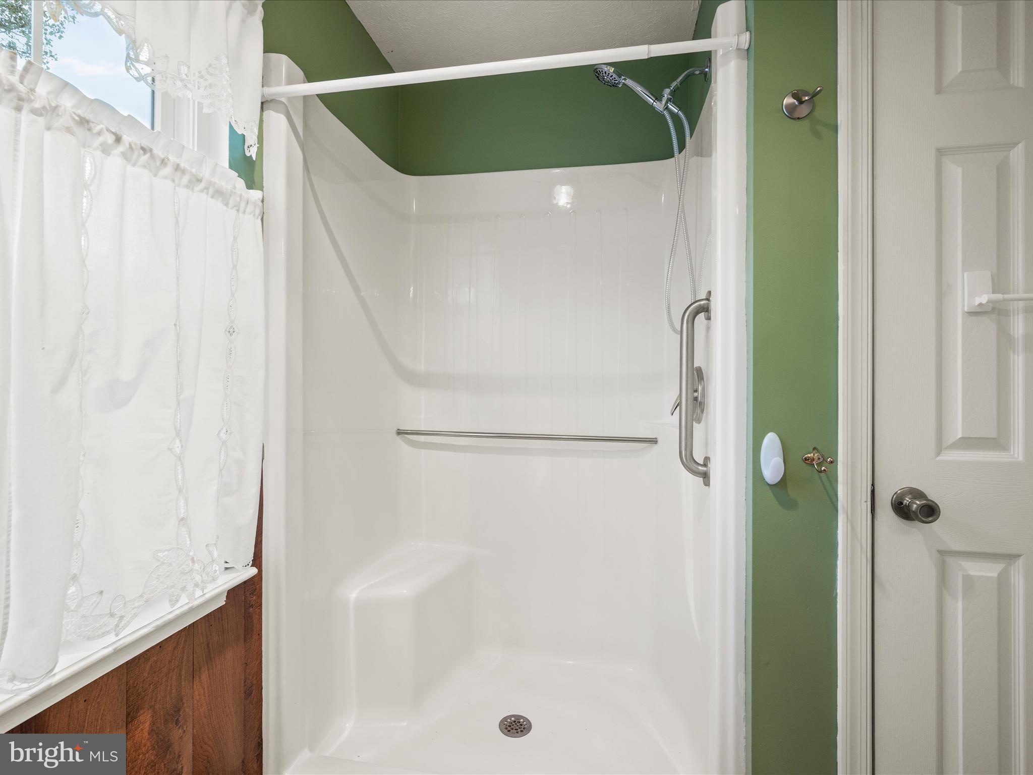 JEFFERSON VILLAGE - Residential Lease