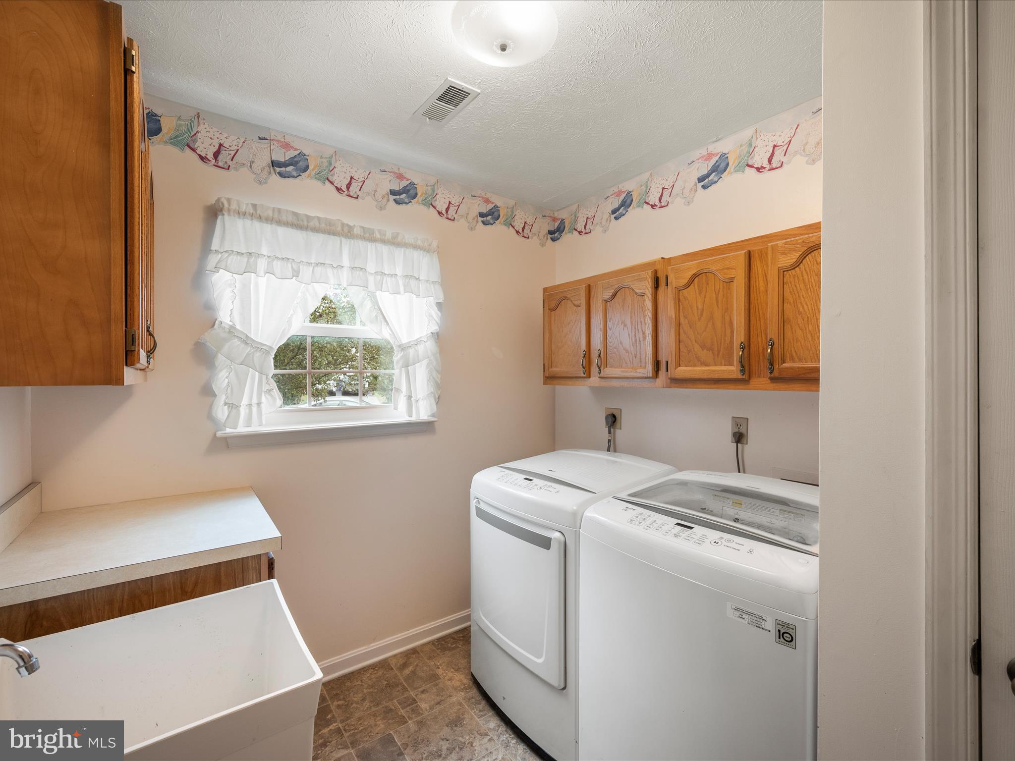 JEFFERSON VILLAGE - Residential Lease