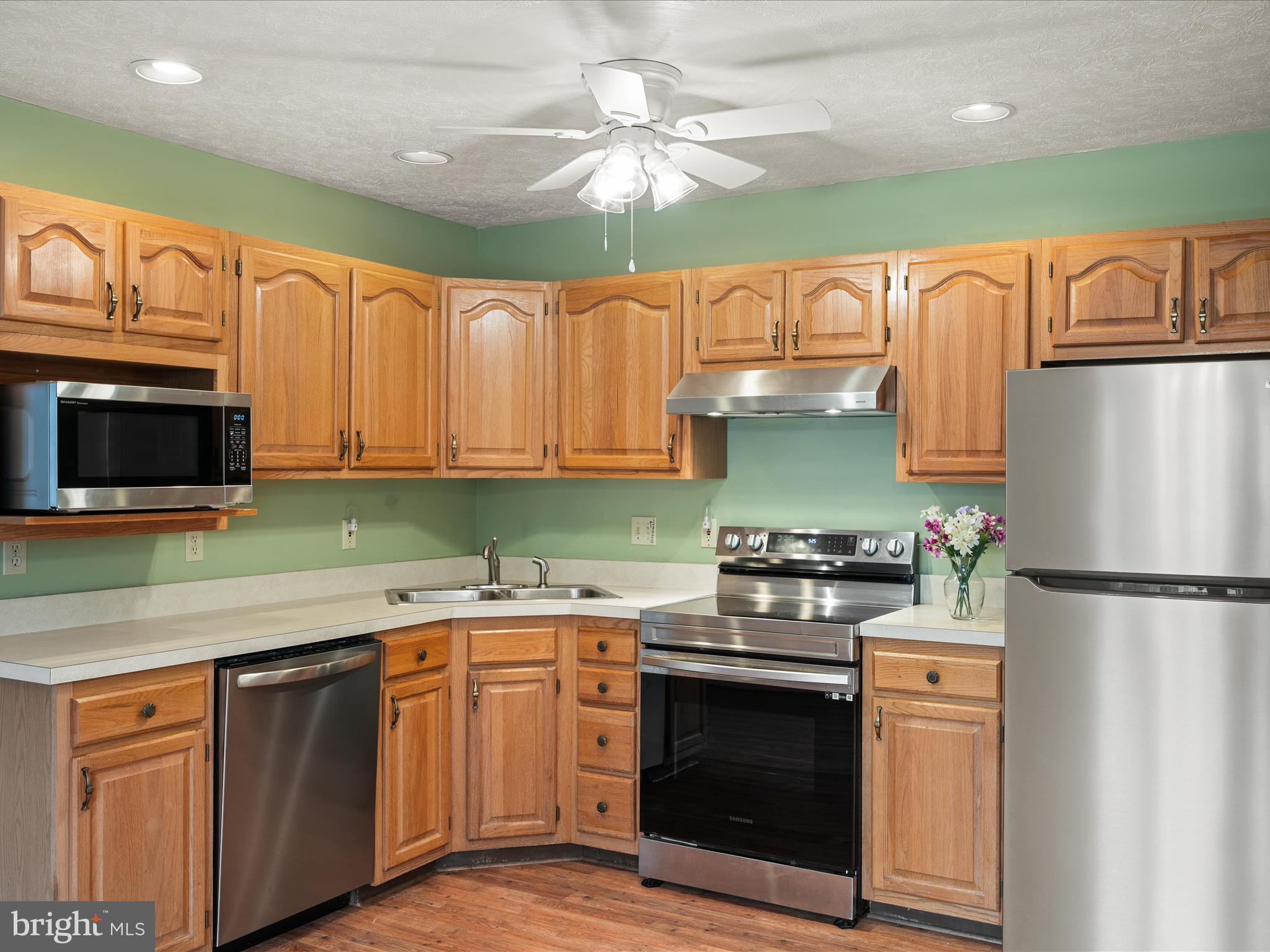 JEFFERSON VILLAGE - Residential Lease